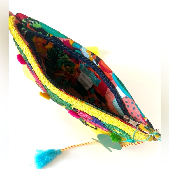 Tropical sequin flamingo 🦩 clutch - Picture 2 of 3